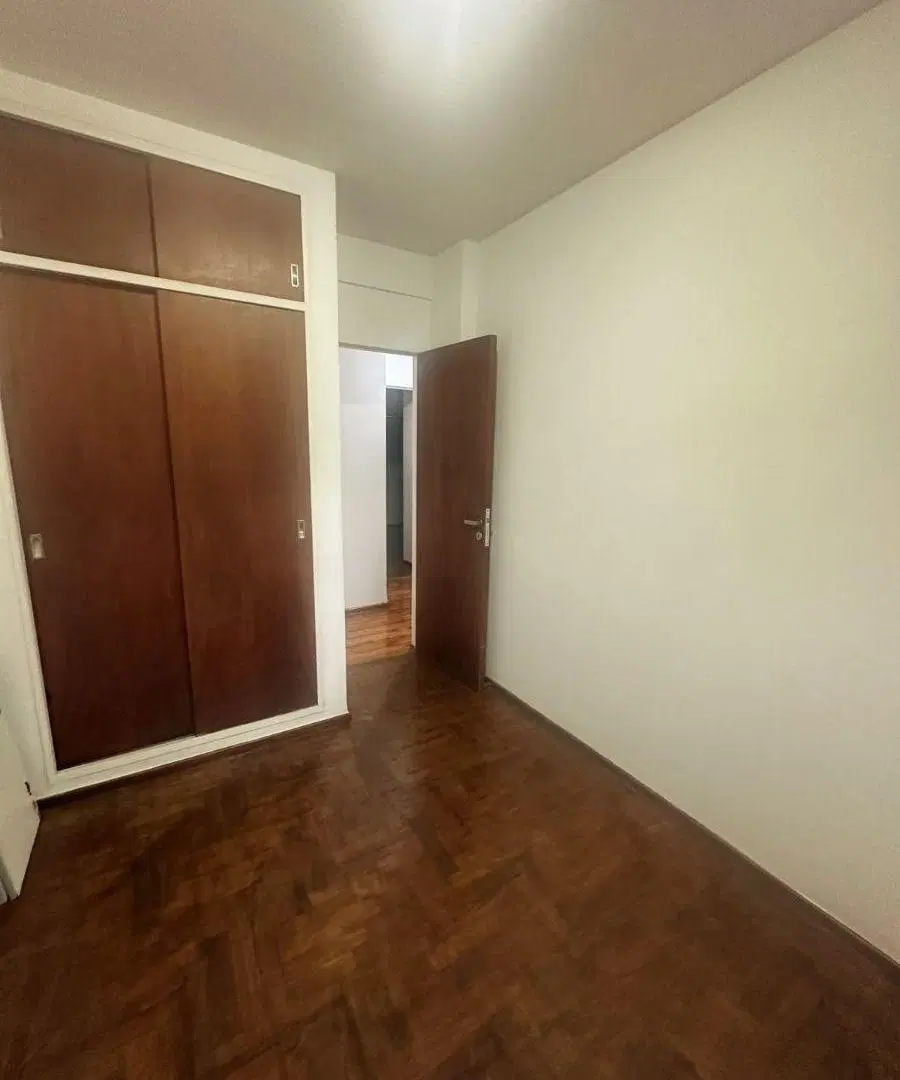 Departamento de 69 m2 cubiertos totales 77 con 3 dormitorios en venta en Flores 2
