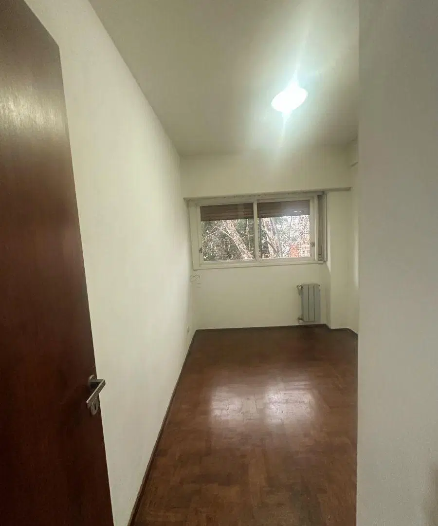 Departamento de 69 m2 cubiertos totales 77 con 3 dormitorios en venta en Flores 3