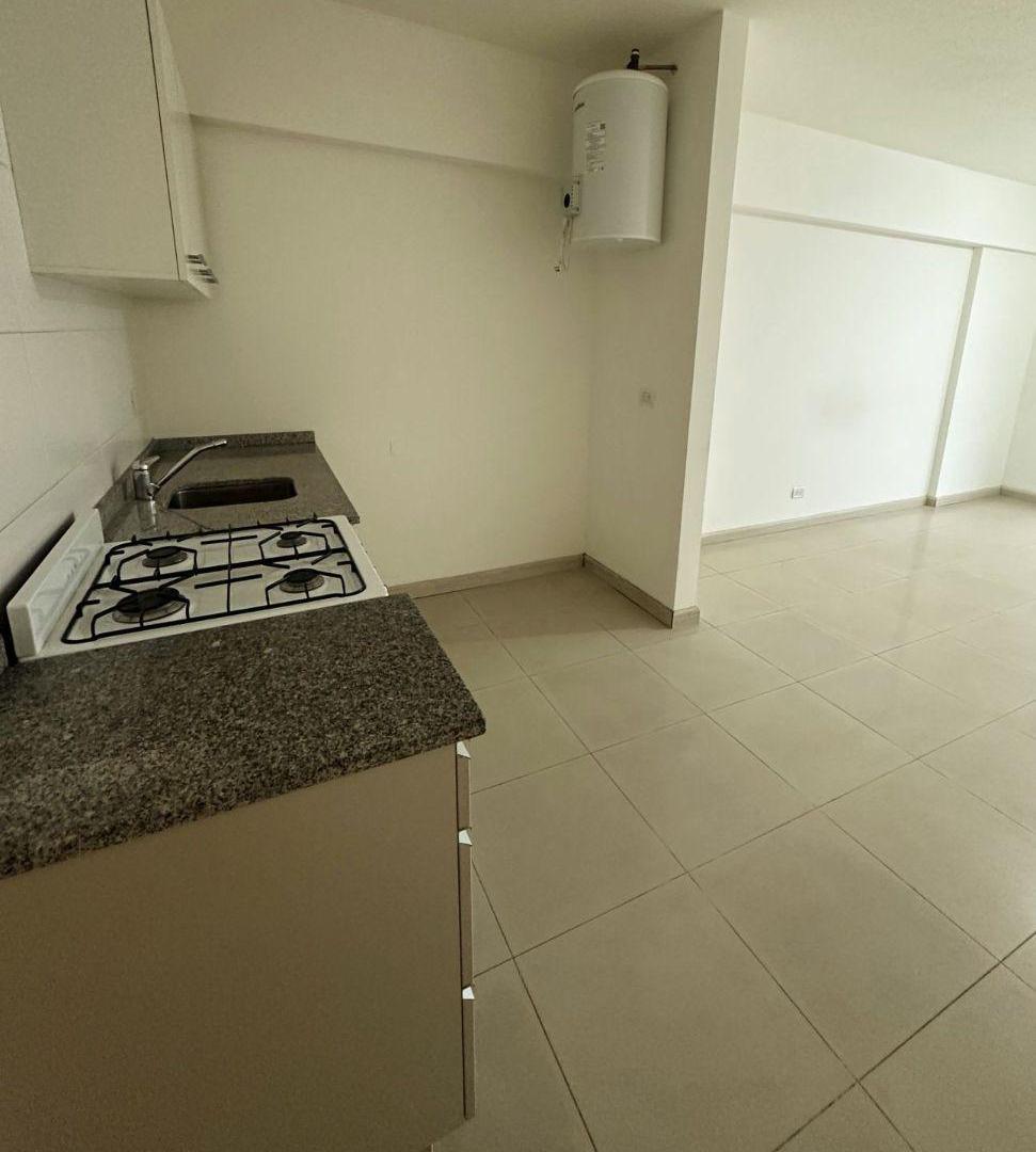 Foto de Departamento de 33 m² con 1 ambiente en alquiler en Caballito, imagen 2