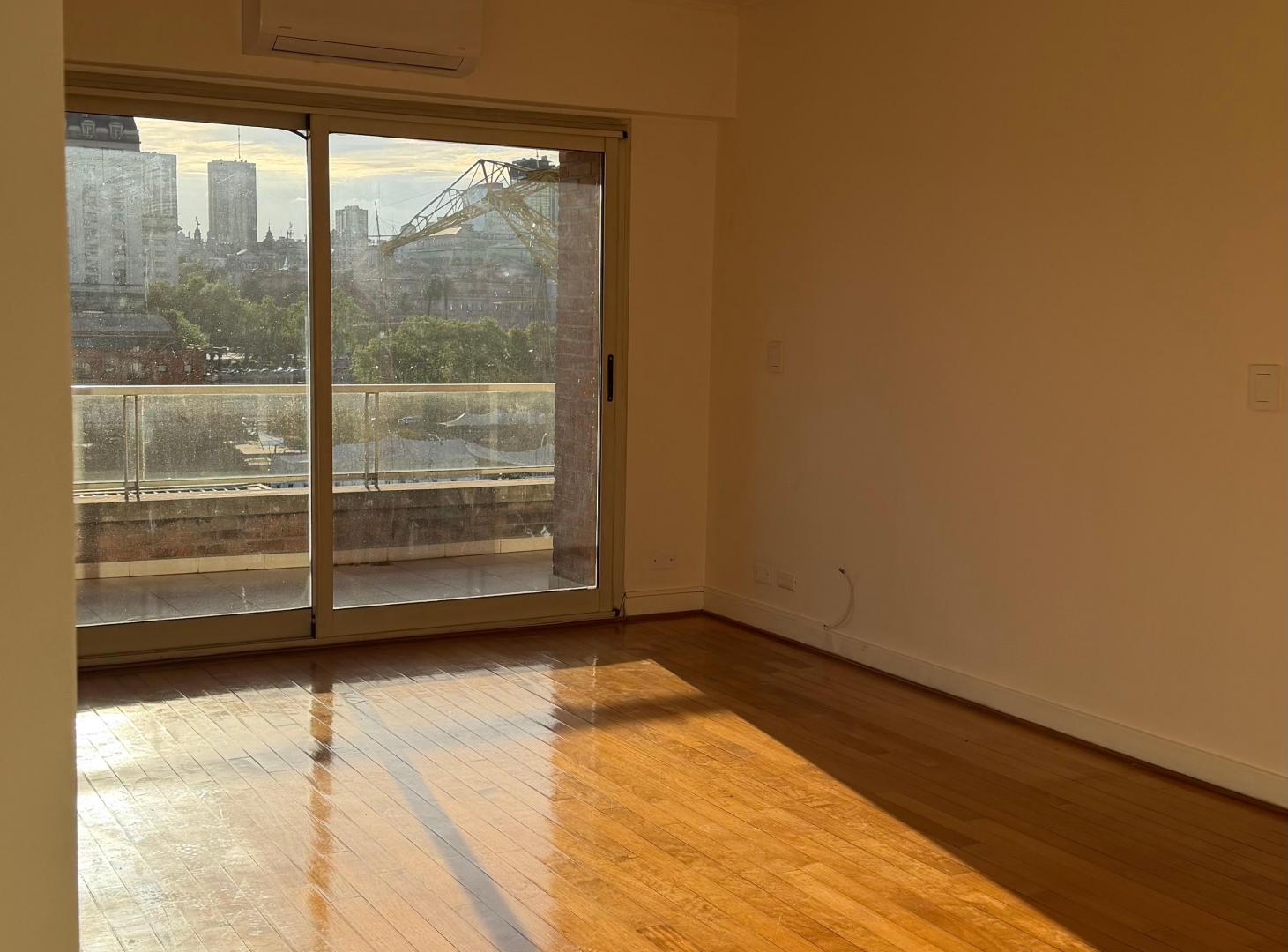 Foto de Departamento de 64 m² 1 dormitorio cochera en alquiler en Bayres Puerto, imagen 2