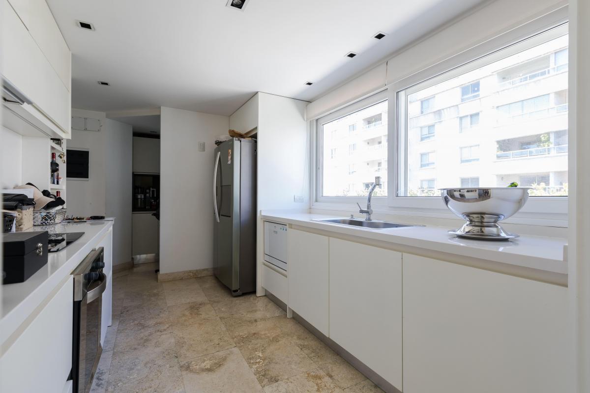 Duplex de Dos Dorm. en Suite con 4 Cocheras en Edificio con Amenities 3