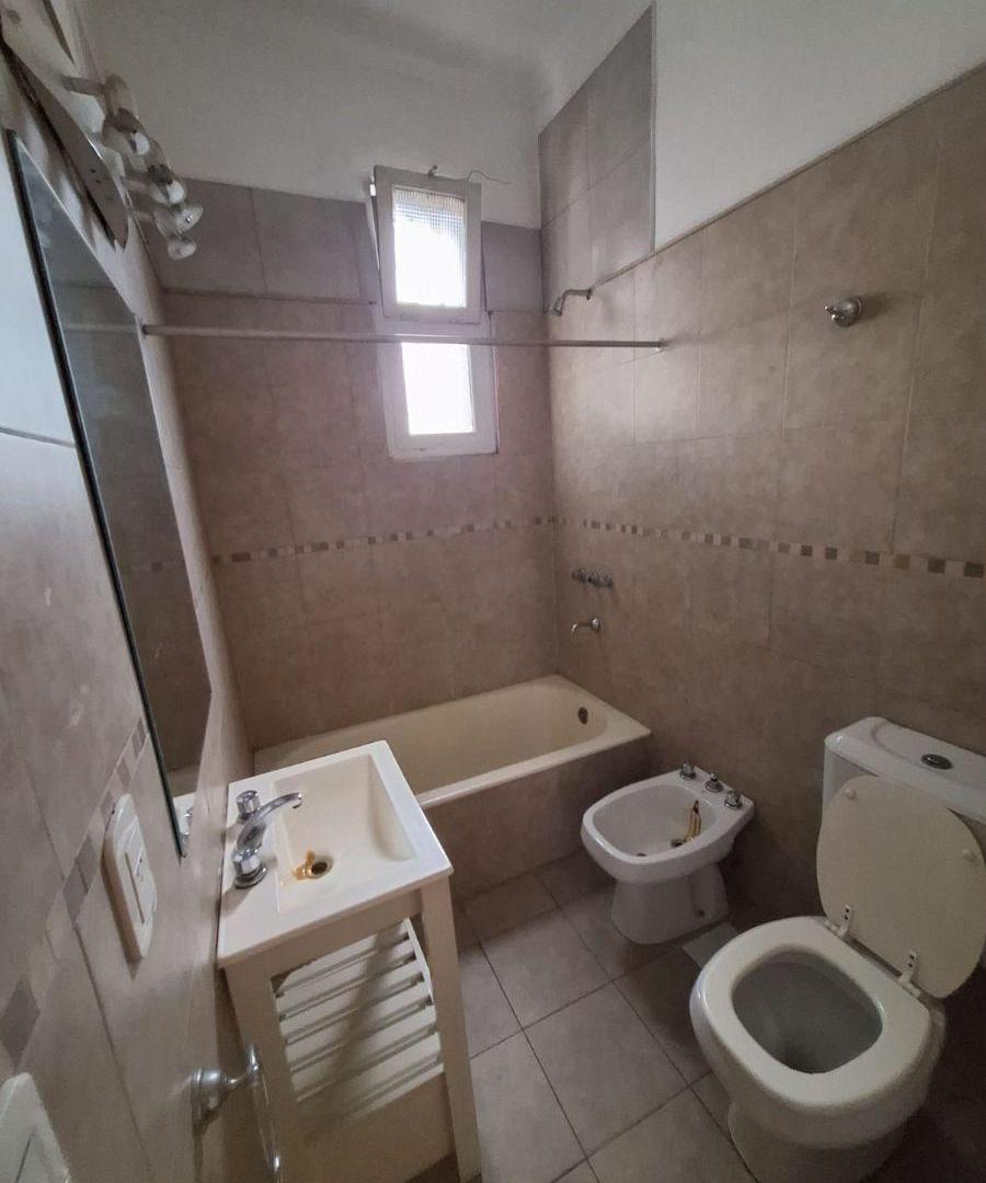 2 AMBIENTES PB AL FRENTE EXC ZONA