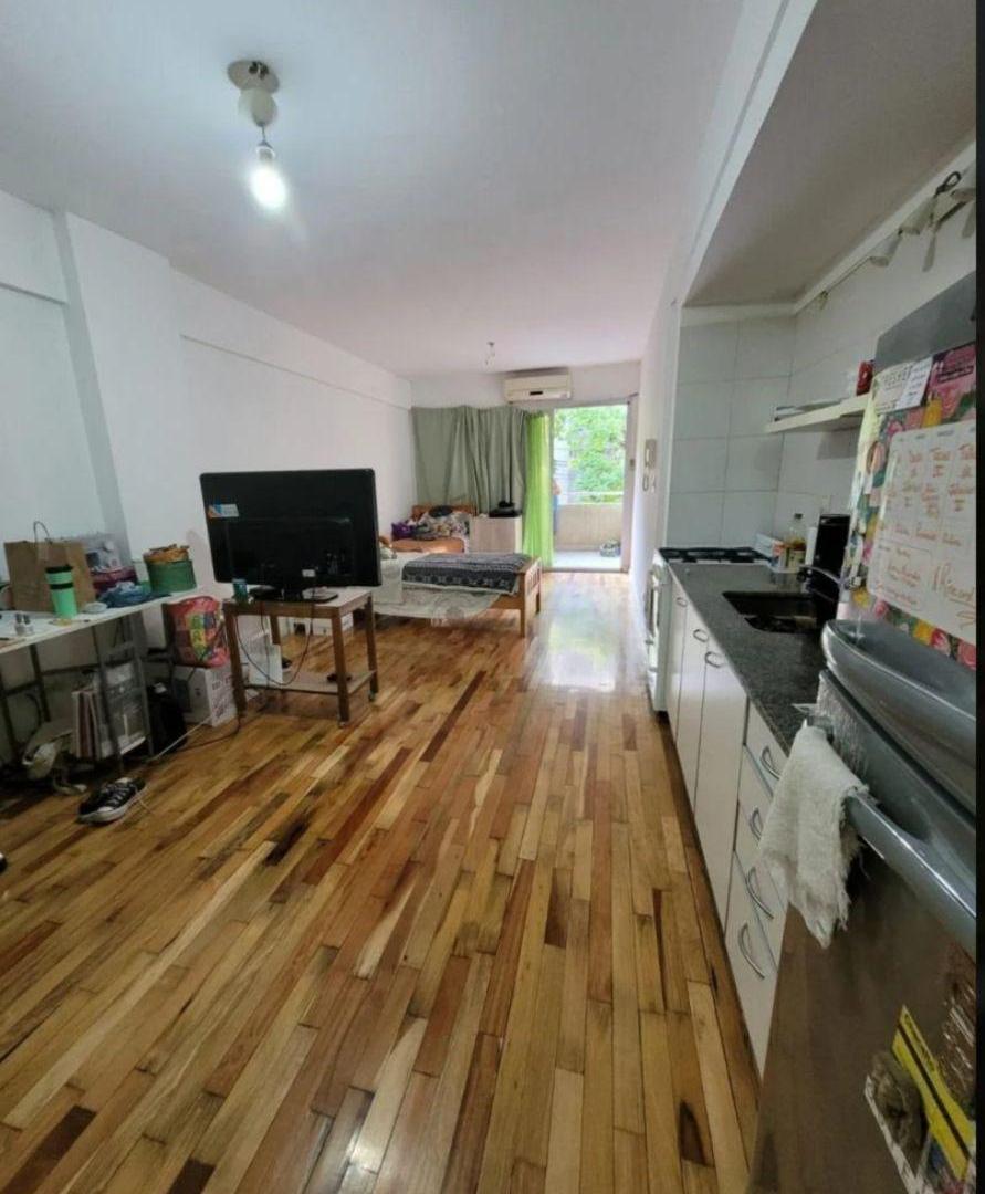 Foto de MONOAMBIENTE AL FRENTE CON BALCON 1 C SUBTE B, imagen 2