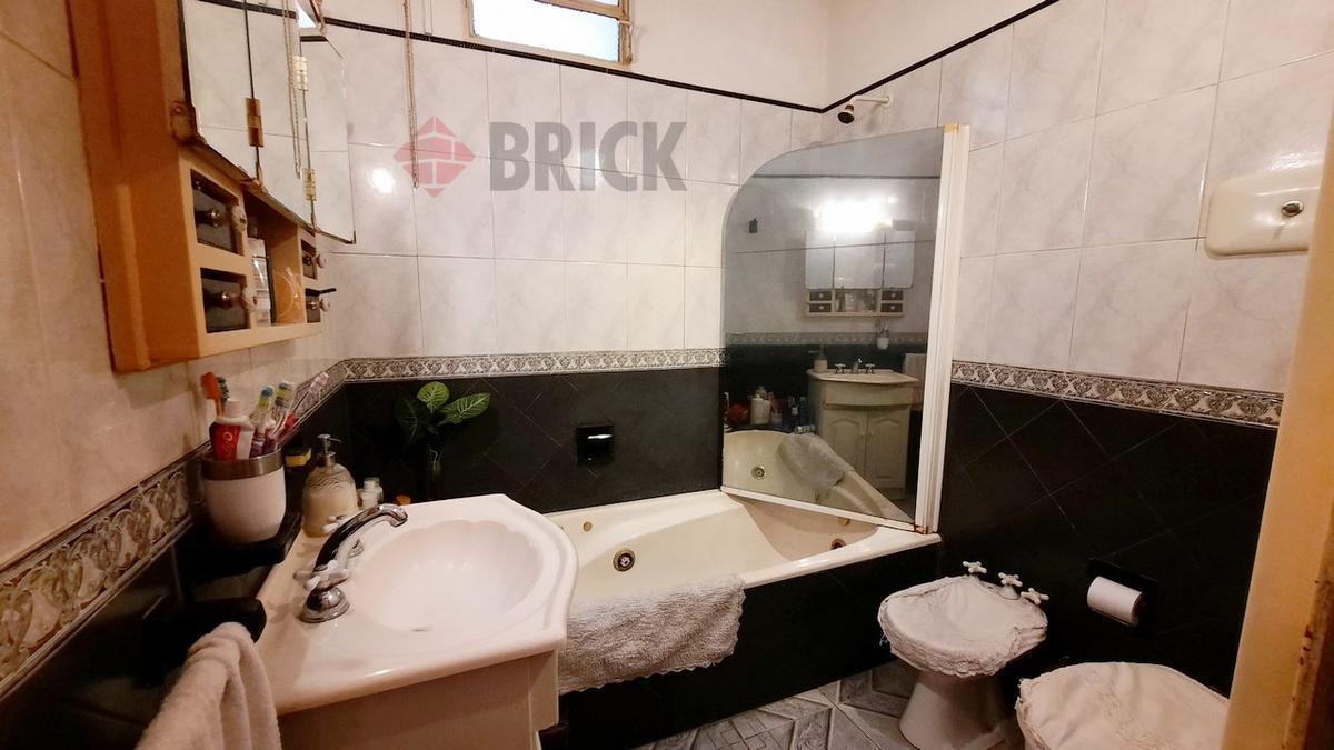 PH y Depto Monoambiente S/exp - 226 m² Tot Espect Patio Gran Tza Quincho - Lugano 2