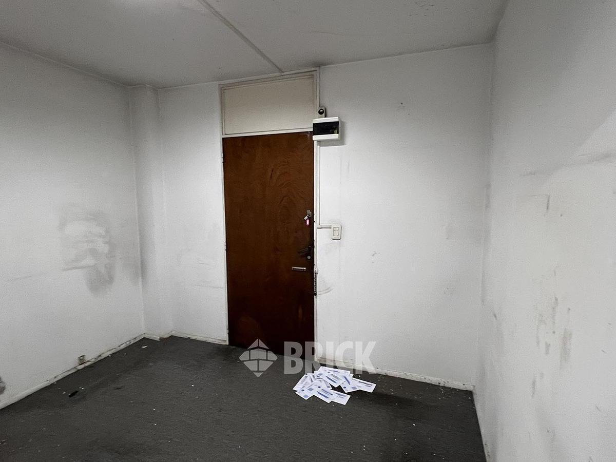 Oficina 18 m² en Maipu y Av Corrientes - Centro 3