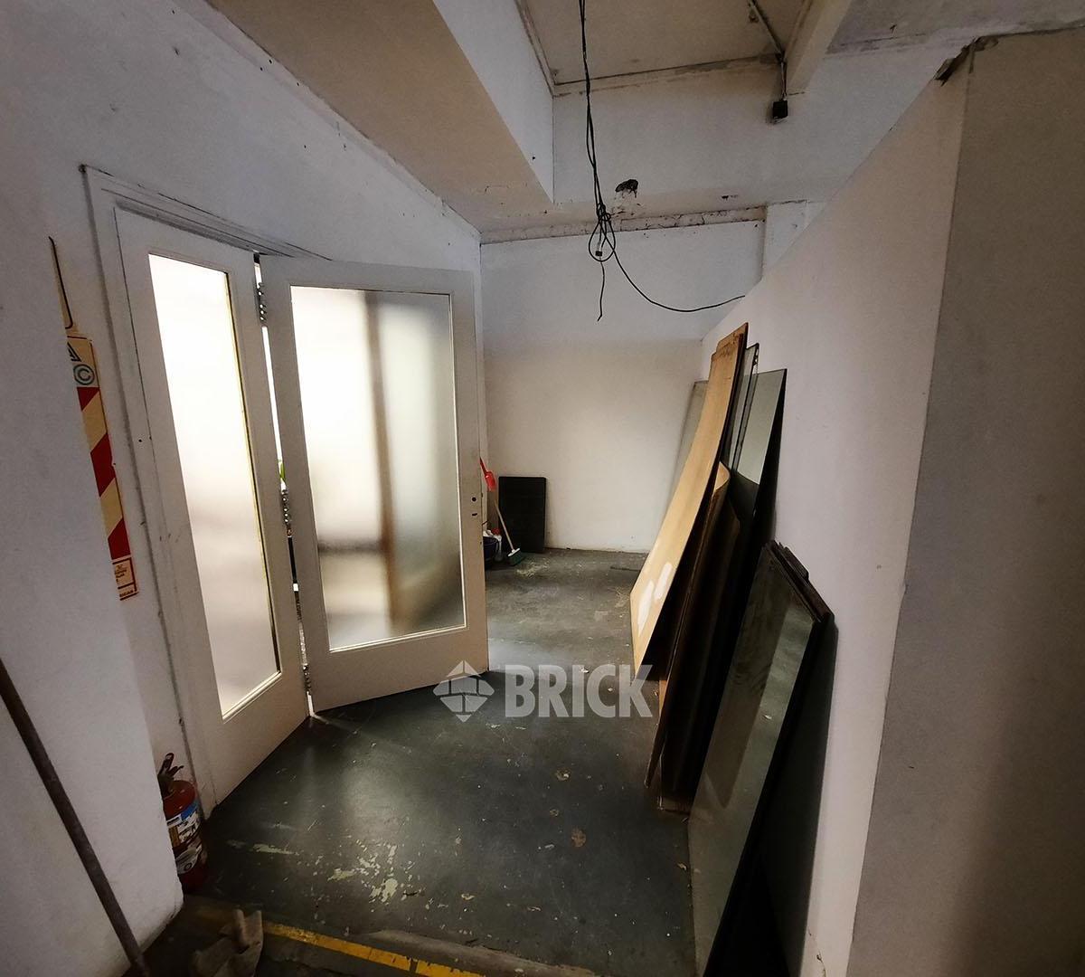 Espectacular Oficina en Planta Libre de 364 m² en Mitre y Diagonal Norte - Gran Patio 3