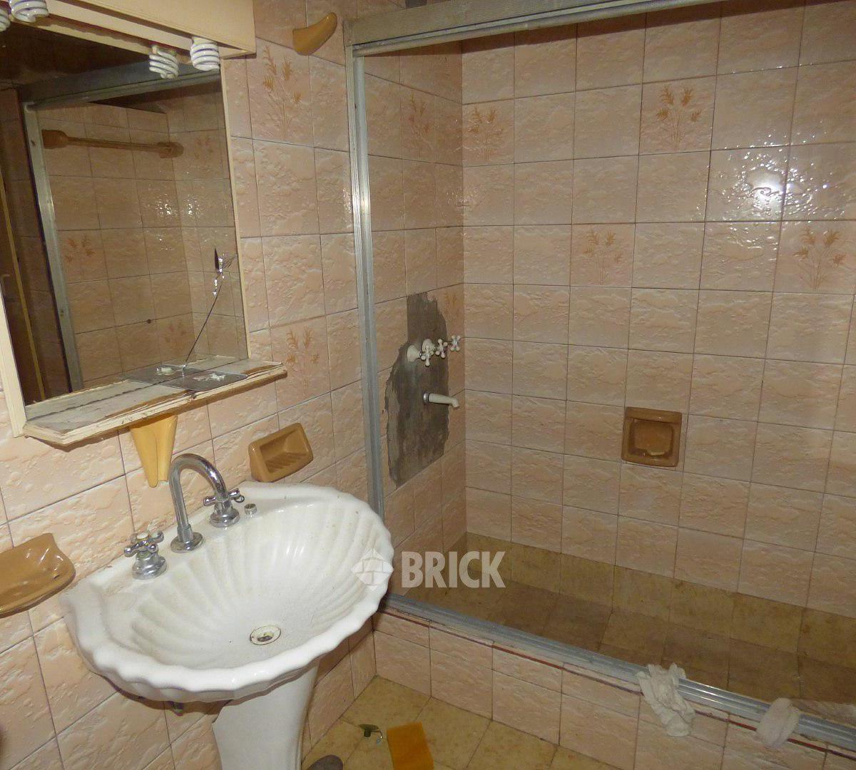 Venta en Block en Lote de 8.66x35.68 m en Barros Pazos Al 5900 - 295 m² Cub 2