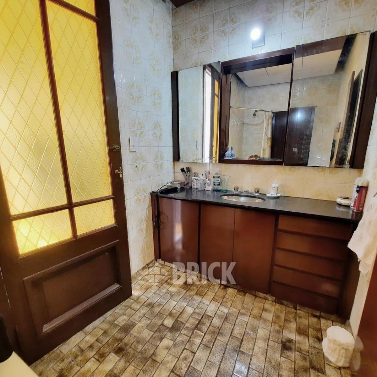(Ideal 2 Familias) Casa en Lote de 8.66x47.69 m en Conesa Al 400 - 471 m² Cubiertos 5