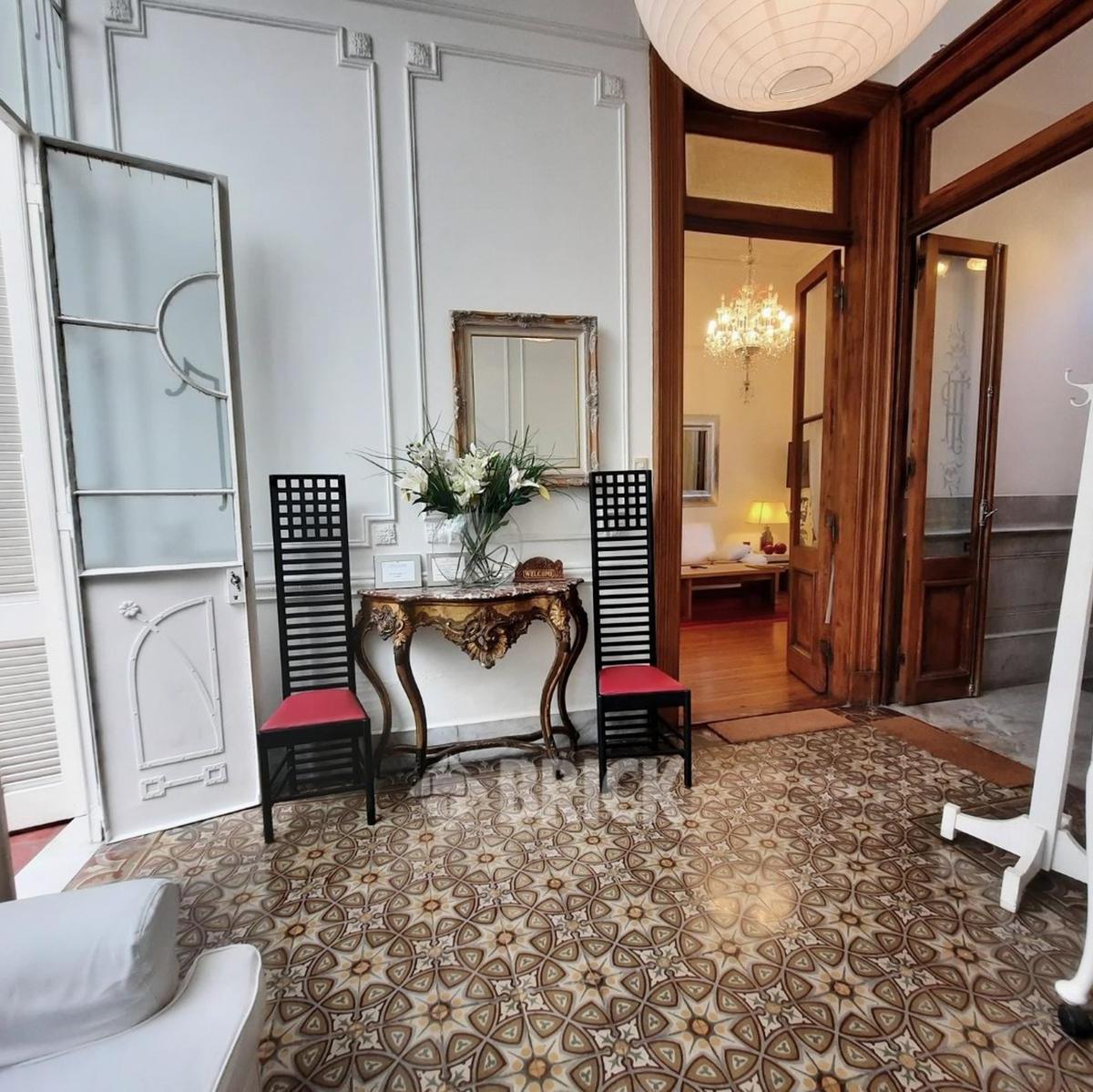 PH S/exp en Conde Al 400 - Frente 179 m² Entrada Indep Espect Patio C/parr 3 Suites 2