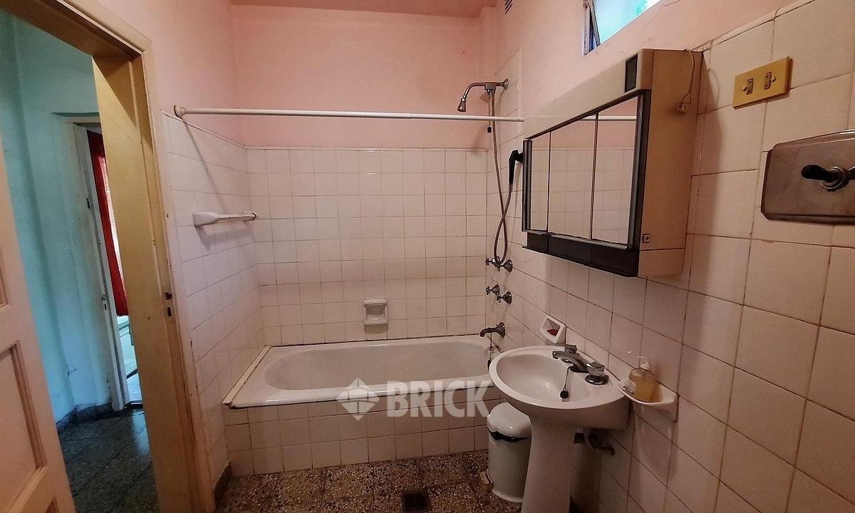 Foto de CASA TIPO CHALET COLONIAL EN ESPECT LOTE DE 10X35.35 MTS - 354 M2 DE, imagen 2