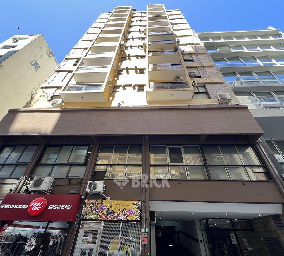 Suipacha y Av Cordoba - 30 m² Todo a Nuevo Luminoso Apto Profesional Amplia Cocina 2