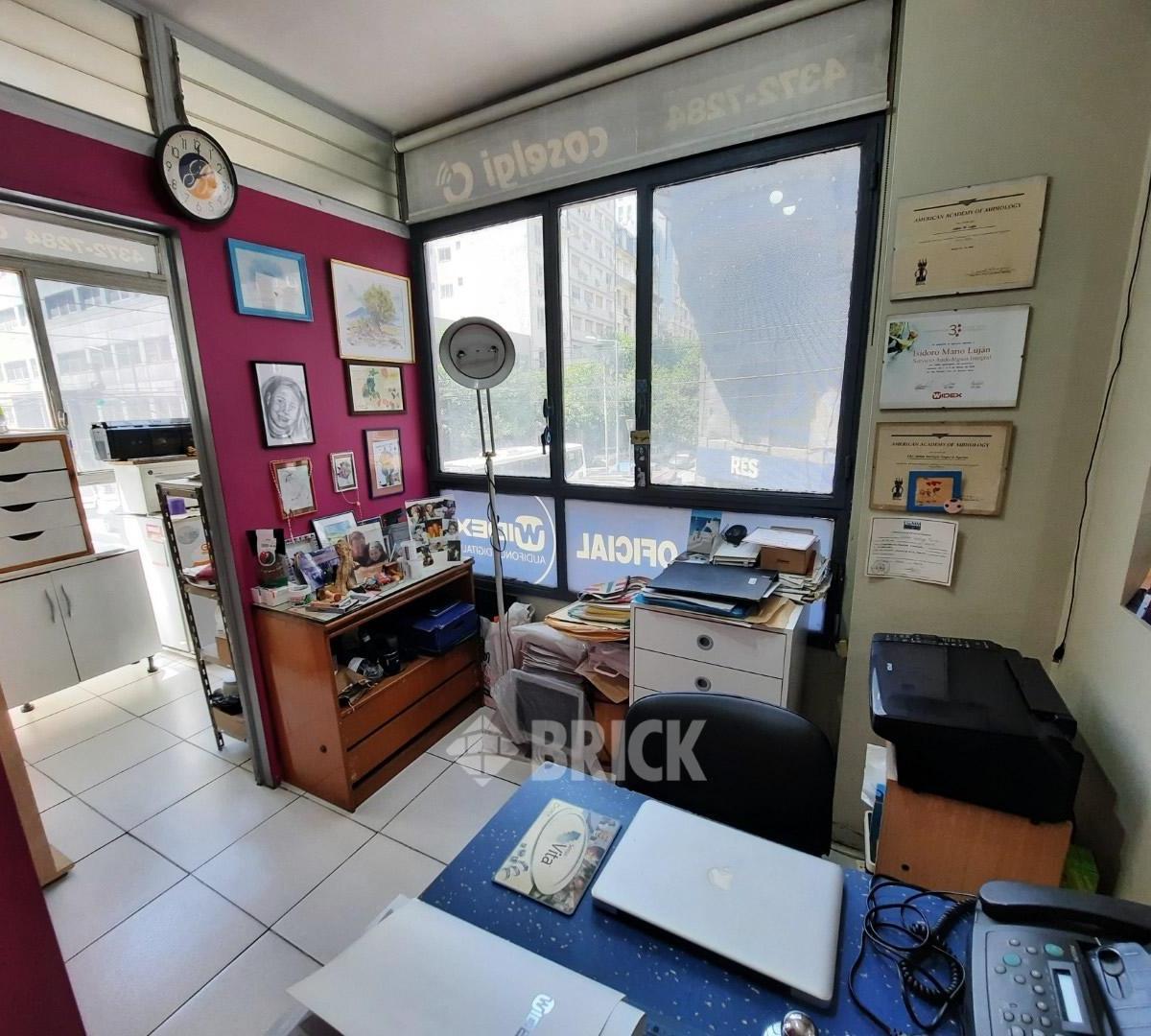 Foto de OFICINA EN LAVALLE AL 1500 - T/AL FTE IMPECABLE T/SOL T/EXTERNO, imagen 5