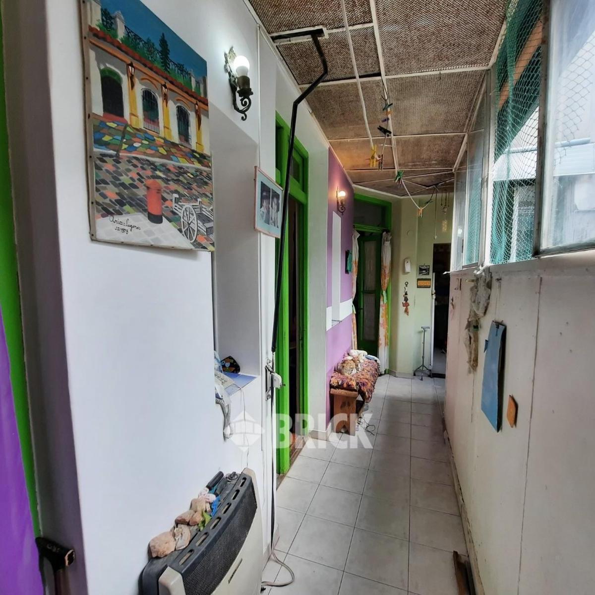 Tipo Casa Catamarca y Av Independencia - Escritorio 73 m² Impec Todo Sol Suite Desayunador 2