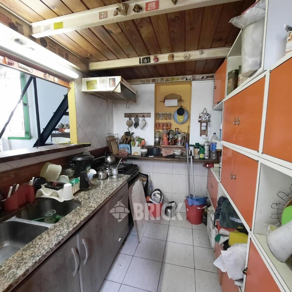 Tipo Casa Catamarca y Av Independencia - Escritorio 73 m² Impec Todo Sol Suite Desayunador 3