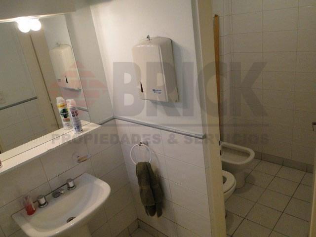 OFICINA EN BME. MITRE AL 1700 - CONTRAFRENTE 122 M2 IMPECABLE