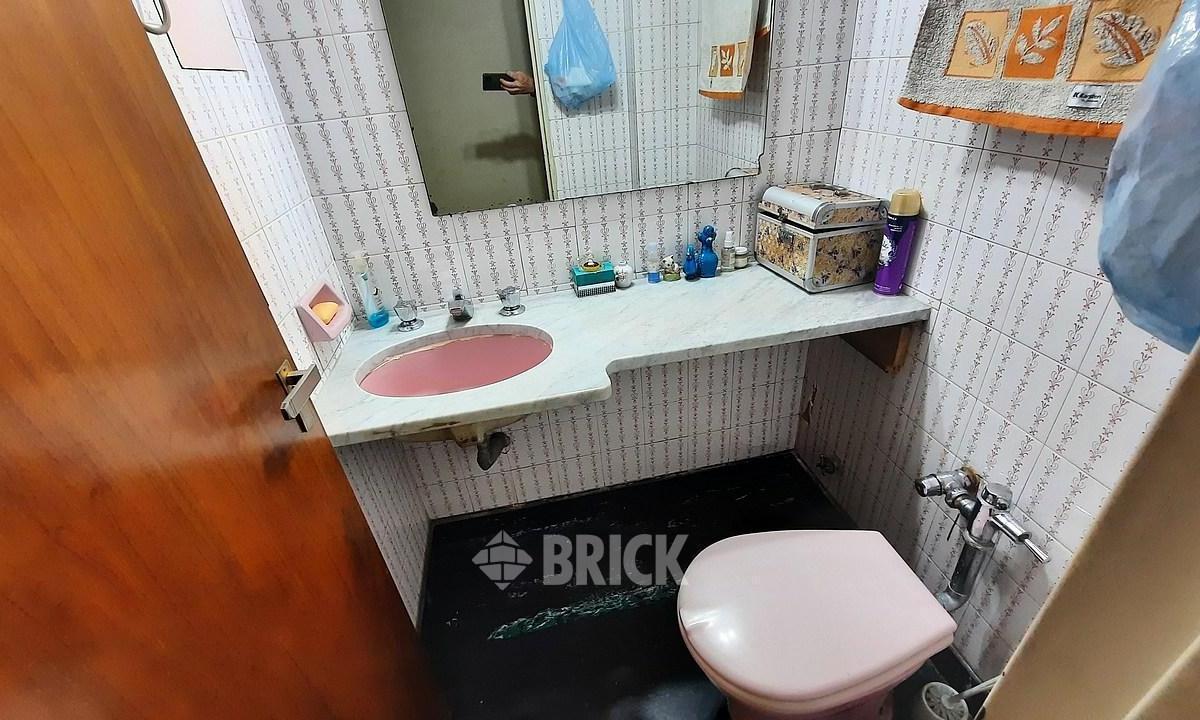 Foto de SEMIP C/DEP EN LARREA Y SANTA FE - FTE 140 M2 IMPEC BAULERA BALCON TODO, imagen 2