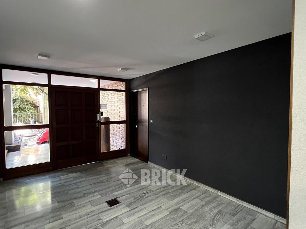 Bacacay Al 4100 - T/al Frente 68 m² Impecable Baulera Balcon Todo Sol T/externo 2