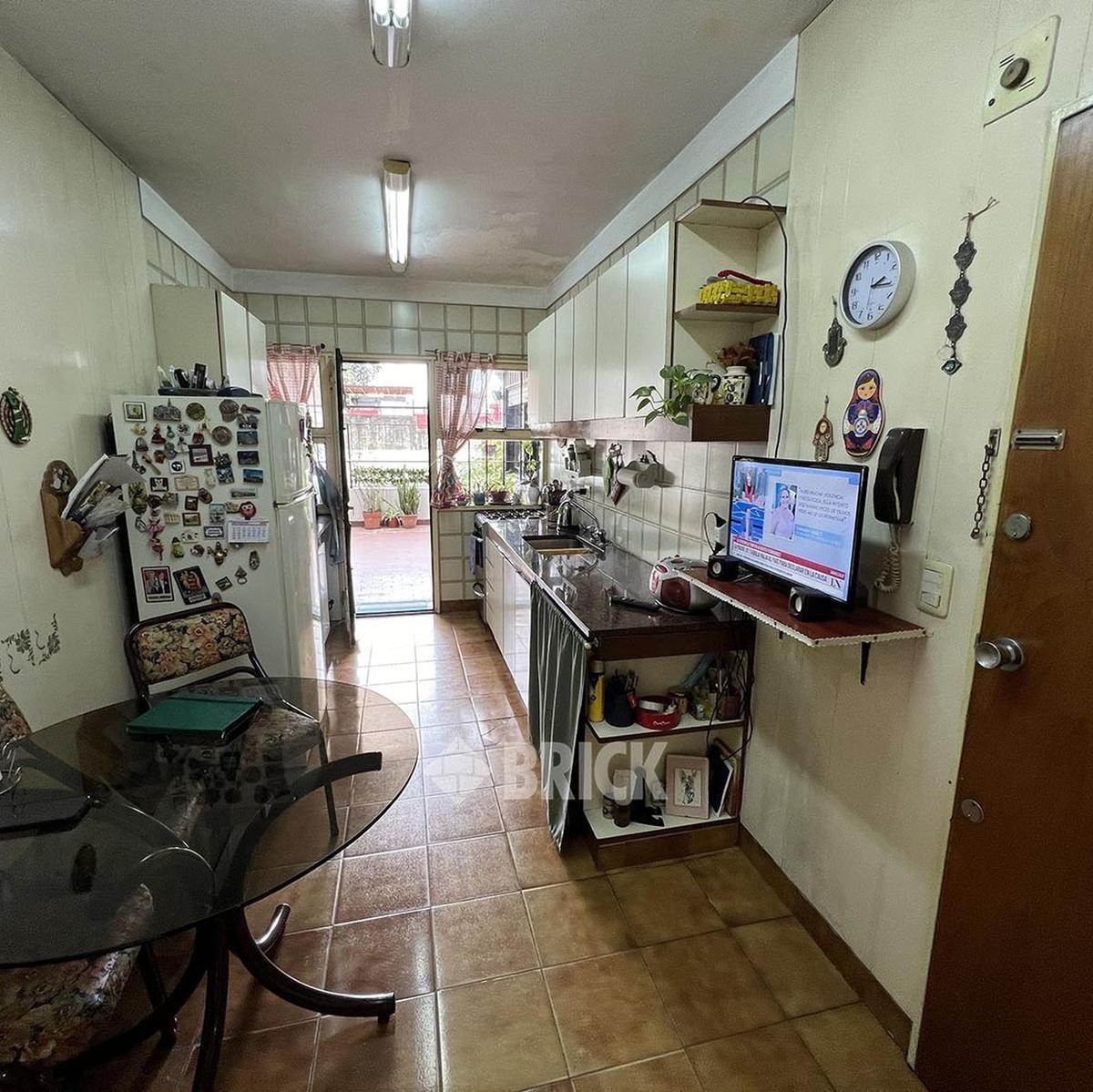 Semip C/dep en Av Boyaca Al 500 - 141 m² Cochera Baulera Tza Balcon T/sol D/entrada 4