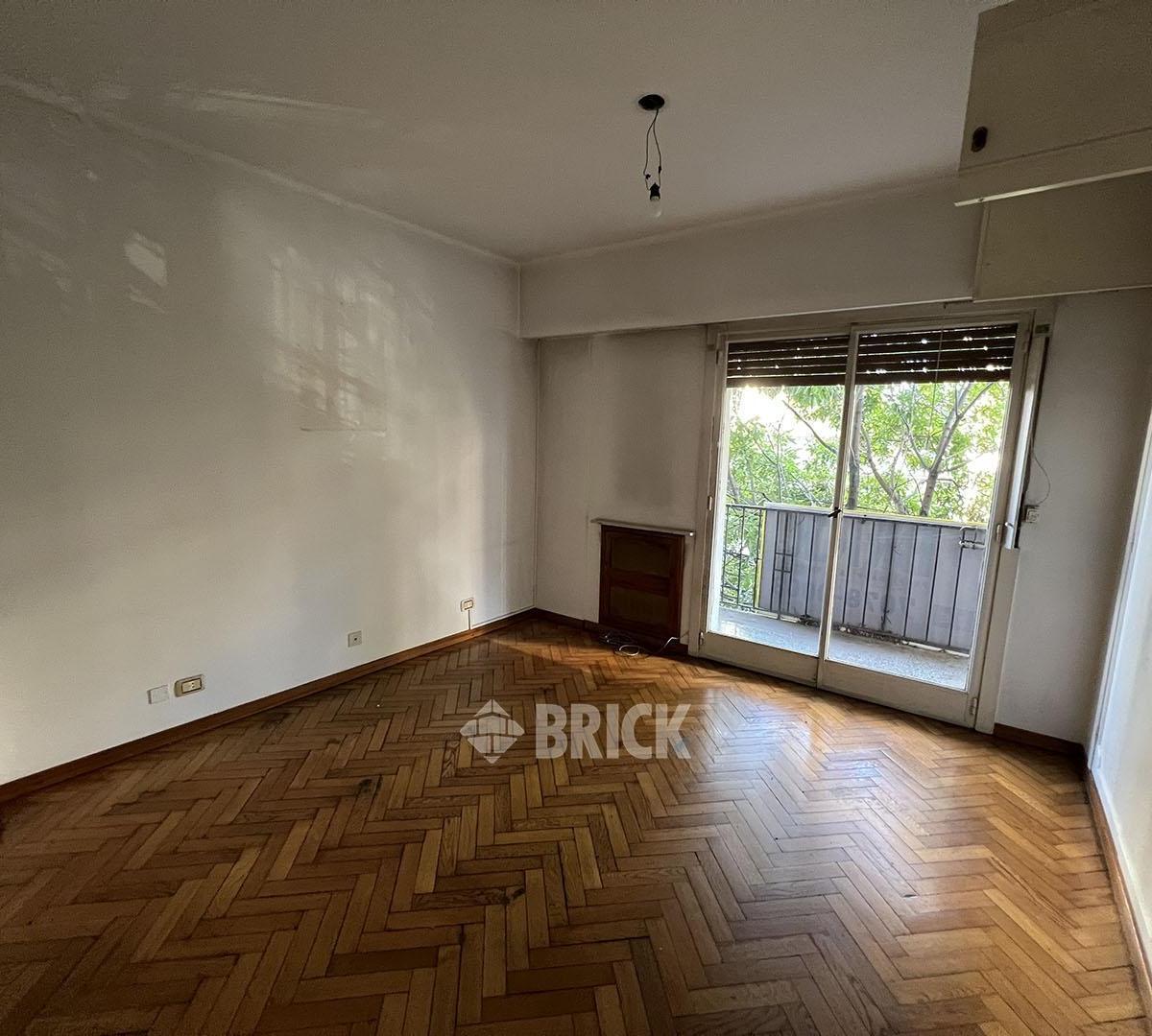 Semip C/dep en Agrelo y Av La Plata - Frente 127 m² Impec Bcon T/sol D/entrada Espectacular Living 3