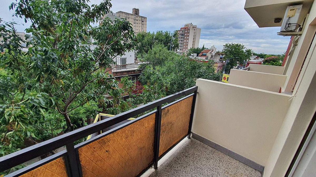 Pedernera Al 500 - T/al Frente Apto Prof Impec 2 Balcones T/sol - Flores 3
