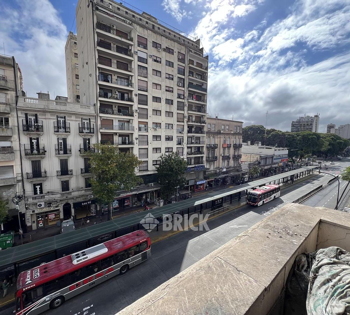 Piso C/dep en Rivadavia Al 7000 - Frente Apto Prof 2 Suites 2