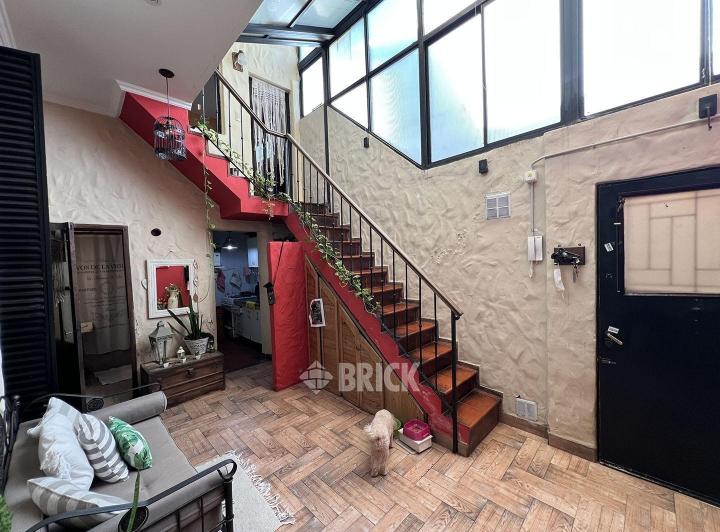 TIPO CASA S/EXPENSAS EN ARENGREEN AL 1300 - TODO A NUEVO GRAN PATIO C/TECHO CORREDIZO MUY LUMINOSO 4
