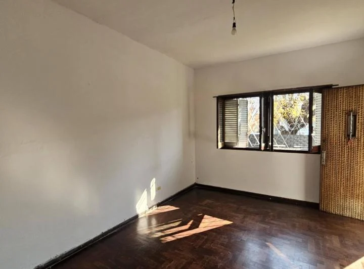 CASA EN ZAPIOLA AL 800 - 346 M2 ESPECT JARDIN PATIO PARRILLA QUINCHO 5