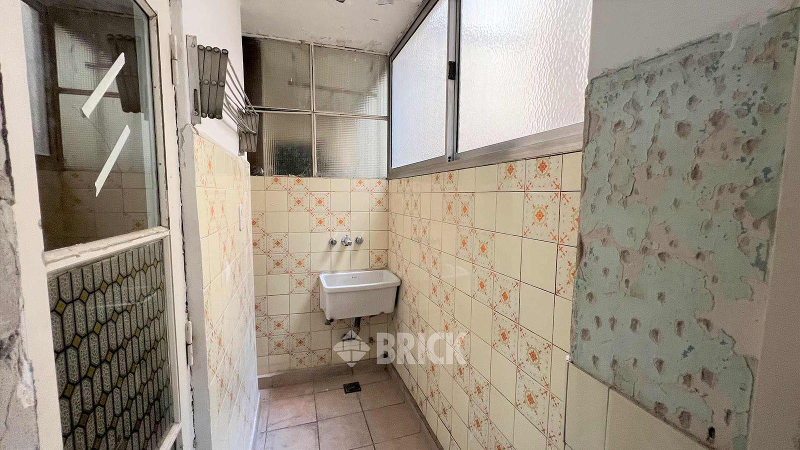SEMIP C/DEP EN BACACAY AL 2500 - 89 M2 IMPEC D/ENTRADA AMPLIO LIVING ESPECT COCINA COMEDOR