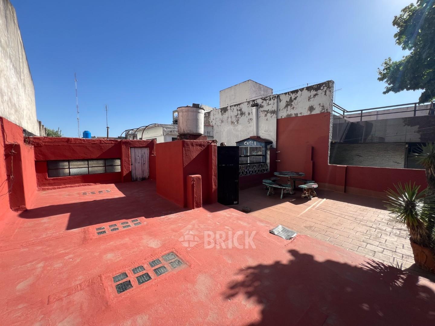 LOTE DE 8.66X44.11 MTS EN BALBASTRO AL 500 - A CONSTRUIR 1.270 M2 NETOS VENDIBLES