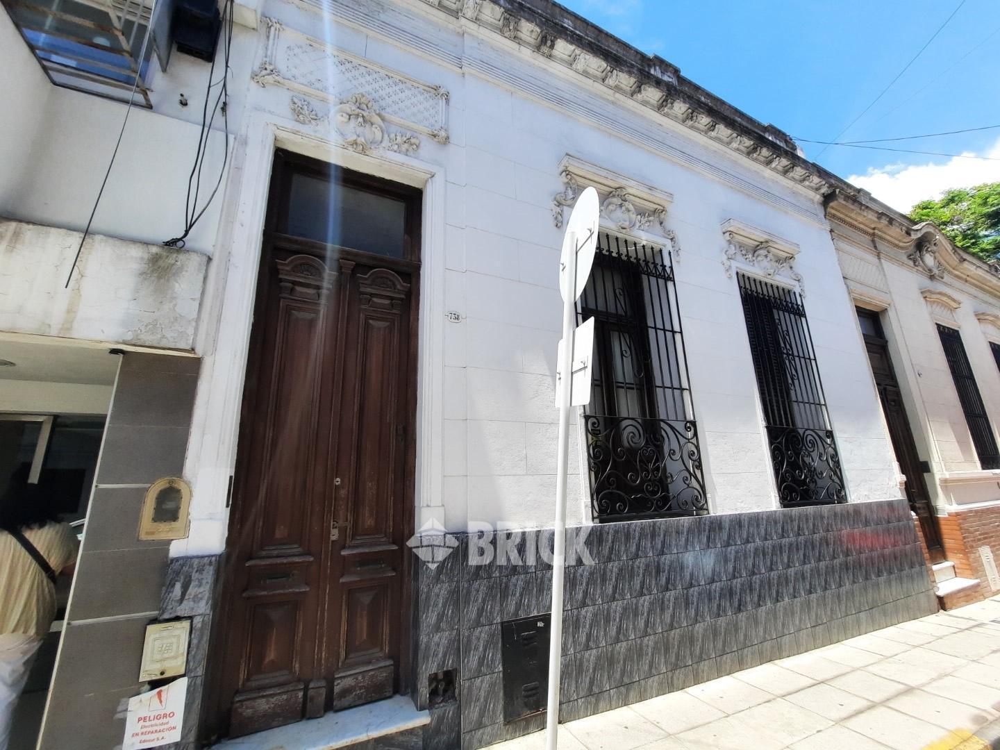 LOTE DE 8.66X33.37 EN CRAIG AL 700 - 850 M2 A CONSTRUIR