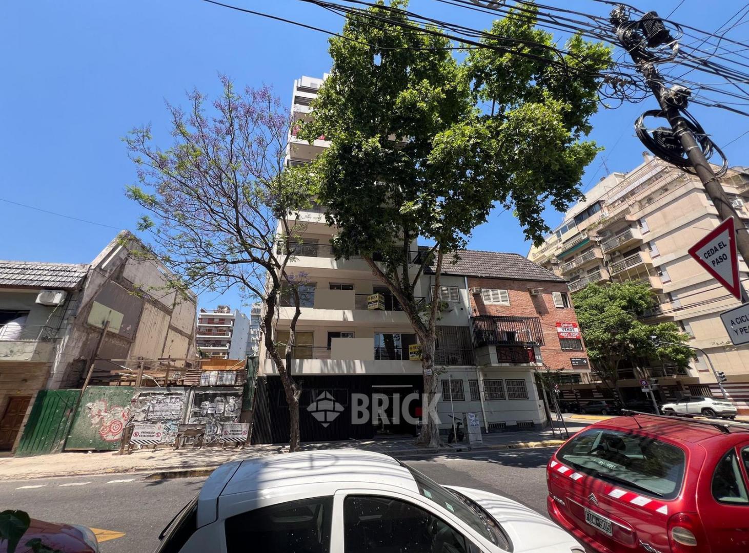 A ESTRENAR SEMIP EN JULIAN ALVAREZ AL 700 - TODO AL FRENTE BALCON TODO SOL AMPLIO LIVING
