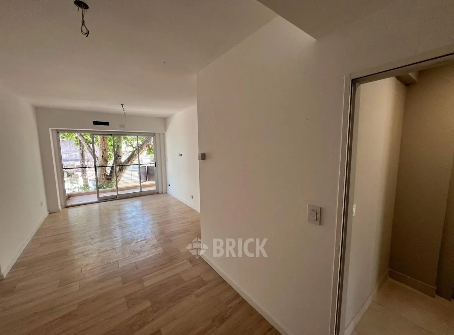 A ESTRENAR SEMIP EN JULIAN ALVAREZ AL 700 - TODO AL FRENTE BALCON TODO SOL AMPLIO LIVING 2