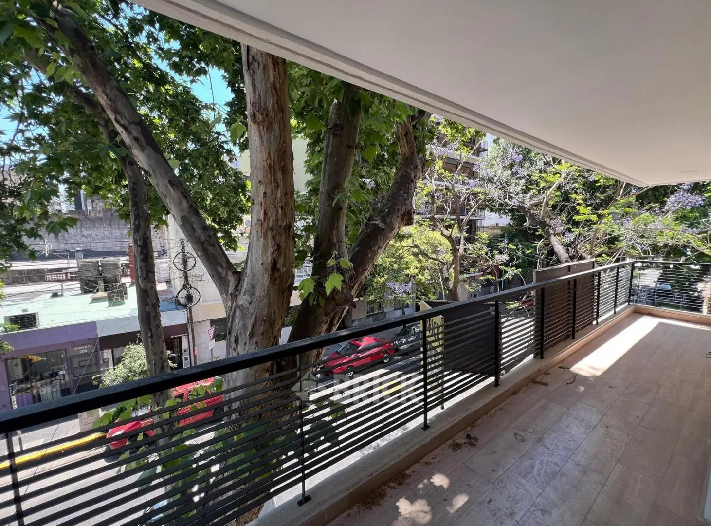 A ESTRENAR SEMIP EN JULIAN ALVAREZ AL 700 - TODO AL FRENTE BALCON TODO SOL AMPLIO LIVING 3