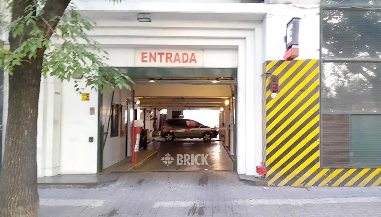 COCHERA EN ORTIZ DE OCAMPO AL 2600 - 12 M2 VIGILANCIA 1