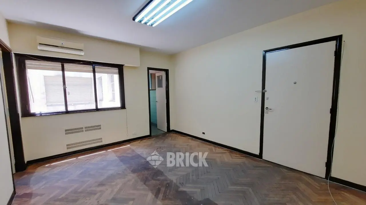 SARMIENTO AL 1300 - 40 M2 LUMINOSO APTO PROFESIONAL 2