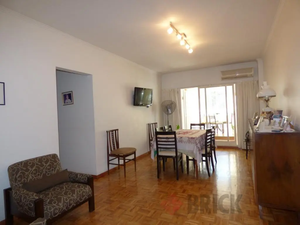 CURAPALIGUE Y AV. JUAN B. ALBERDI - T/AL CFTE T/A NUEVO GRAN BCON TZA C/CERR TODO SOL T/EXTERNO 1