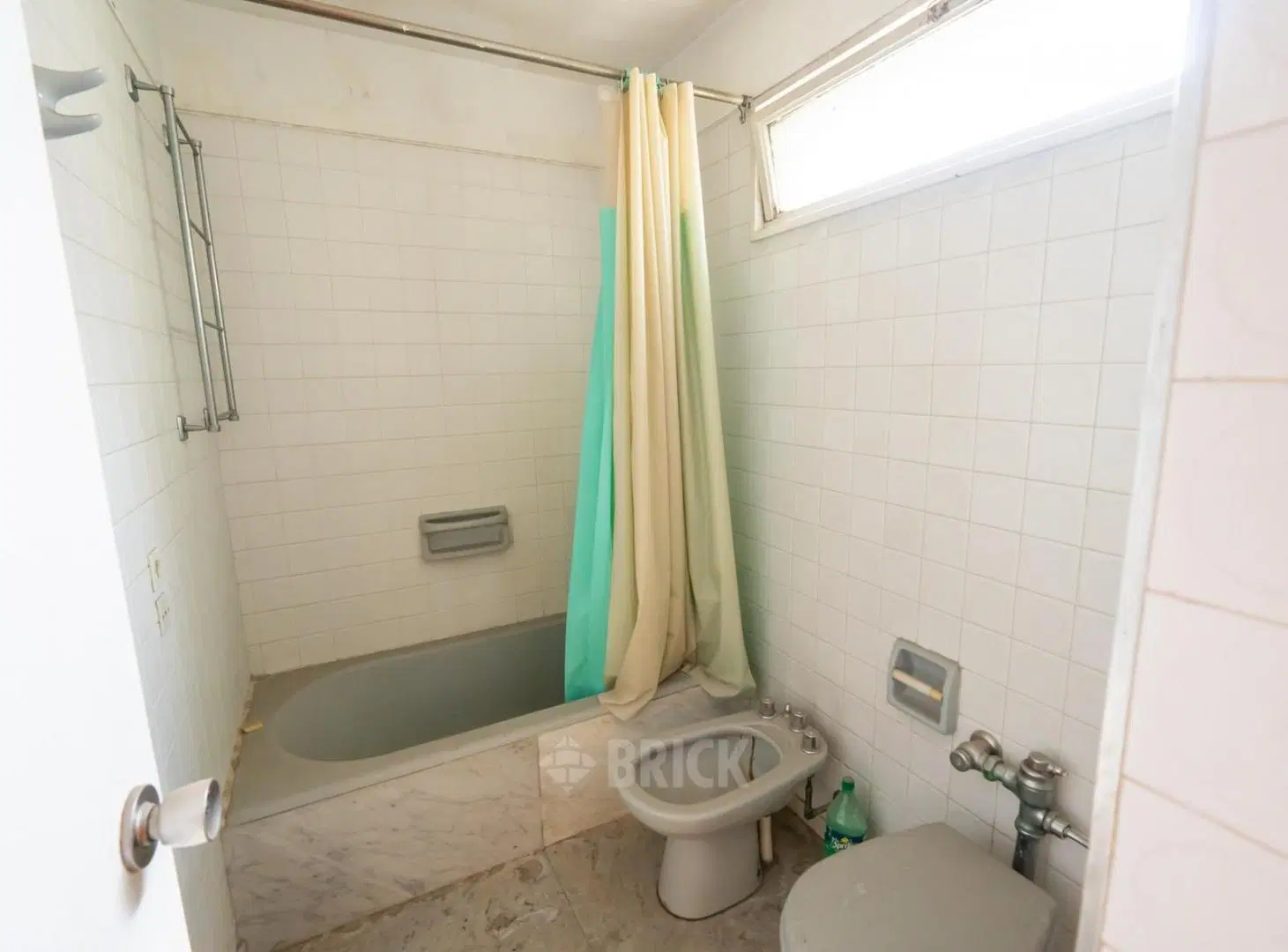 PISO C/DEP EN AYACUCHO Y AV. ALVEAR - FTE Y CFTE COCHERA BAULERA BALCON V/ABIERTA TODO SOL 2