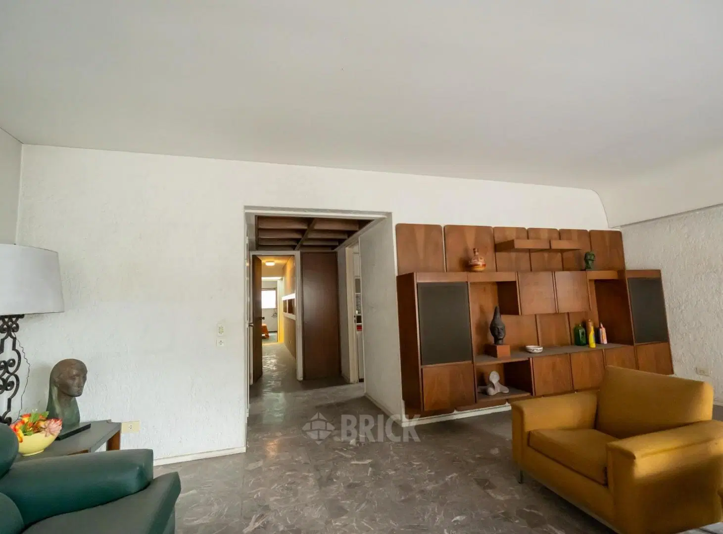 PISO C/DEP EN AYACUCHO Y AV. ALVEAR - FTE Y CFTE COCHERA BAULERA BALCON V/ABIERTA TODO SOL 1