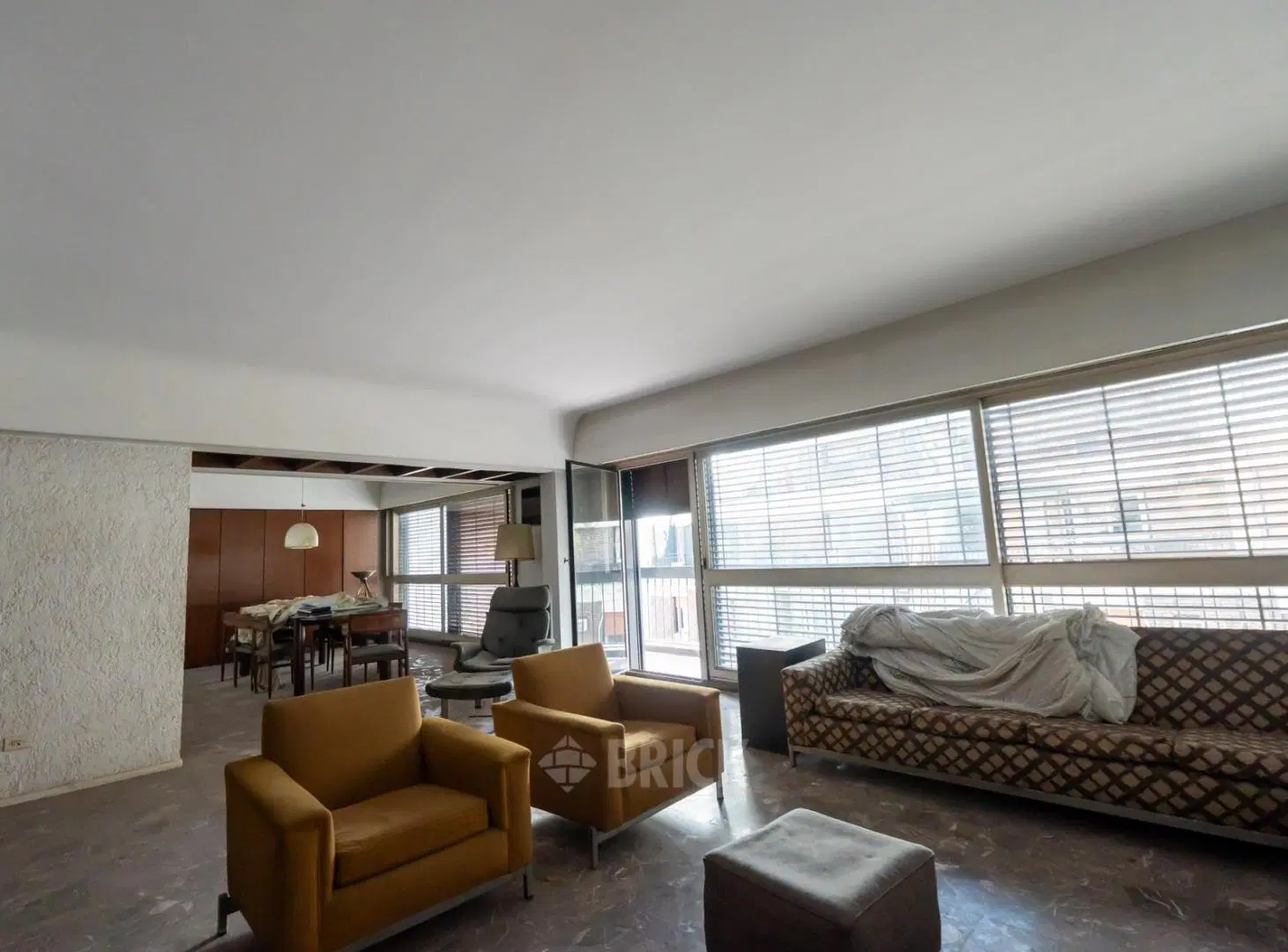 PISO C/DEP EN AYACUCHO Y AV. ALVEAR - FTE Y CFTE COCHERA BAULERA BALCON V/ABIERTA TODO SOL 4