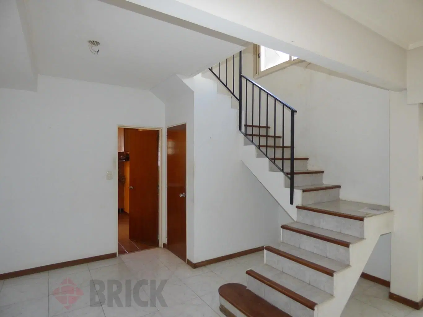 SEMIP EN DUPLEX EN PARAGUAY AL 3500 - TODO SOL PALIER PRIVADO DOBLE ENTRADA GRAN COCINA COMEDOR 5