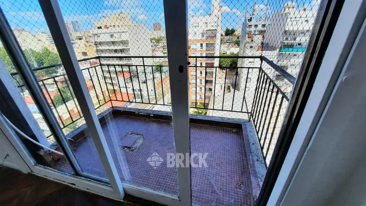 MONOAMBIENTE DIVIDIDO EN AV. JUJUY AL 500 - BALCON VISTA PANORAMICA TODO SOL 3