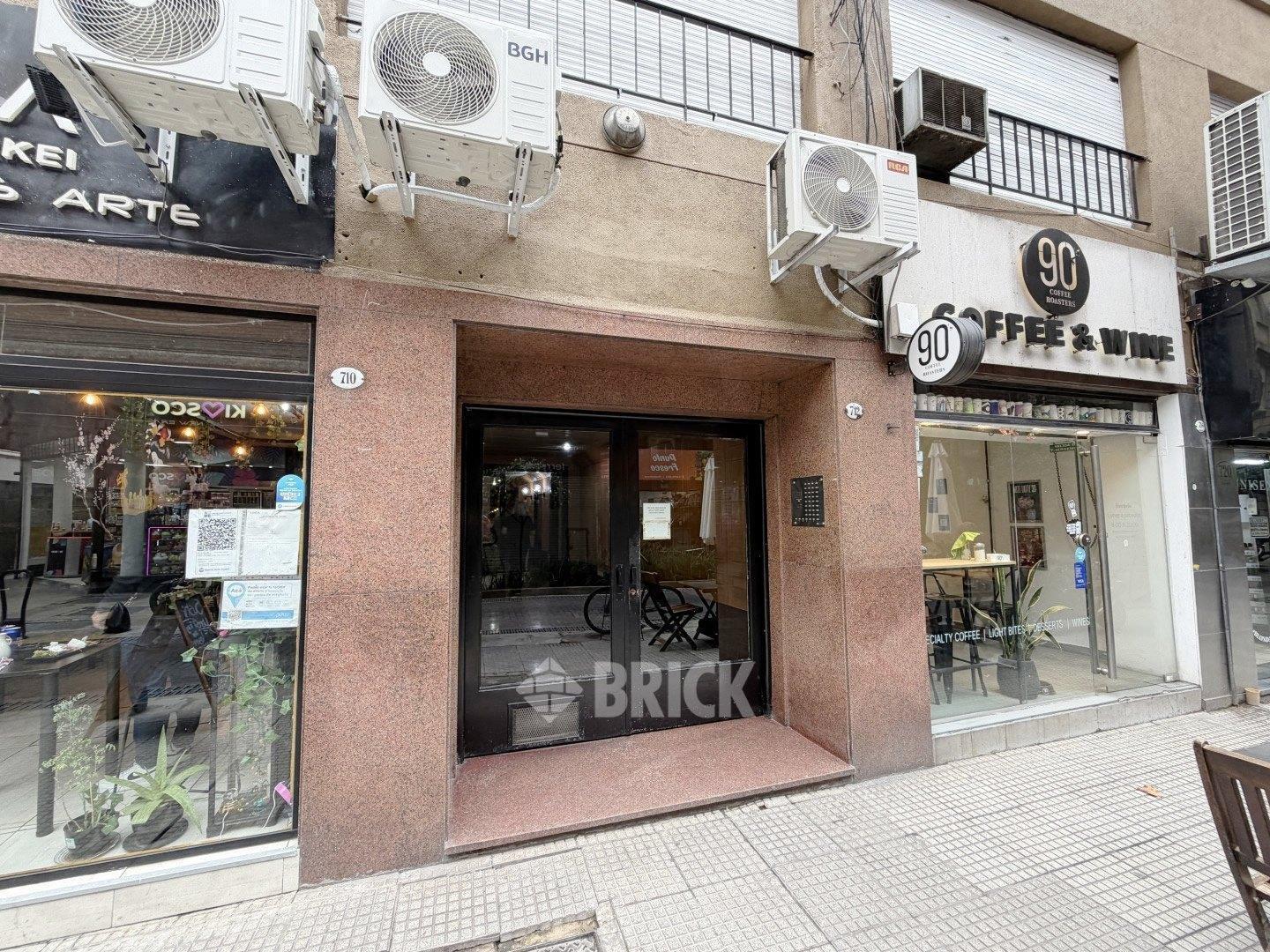 MAIPU Y AV. CORDOBA - ESCRITORIO FRENTE T/A NUEVO BAULERA TODO SOL APTO PROF