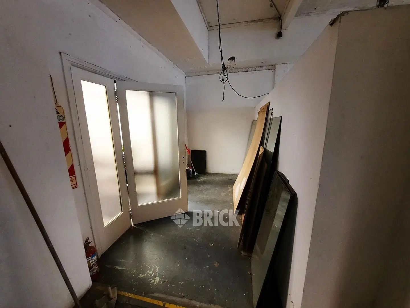 ESPECTACULAR OFICINA EN PLANTA LIBRE DE 364 M2 EN MITRE Y DIAGONAL NORTE - GRAN PATIO 4