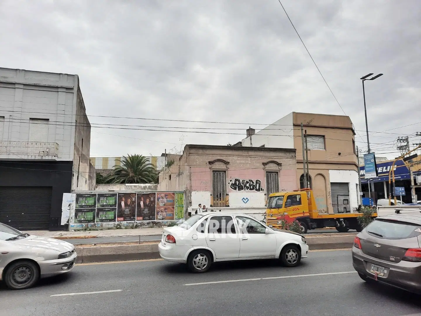LOTE DE 8.66X22 METROS EN AV. HIPOLITO YRIGOYEN AL 6600 - 191 M2 DE SUPERFICIE 3
