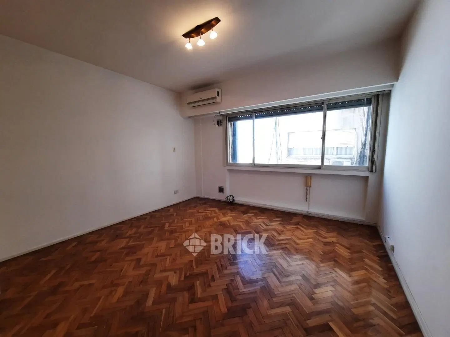 AV. SANTA FE AL 3300 - TODO SOL BAÑO Y COCINA COMPLETOS 2