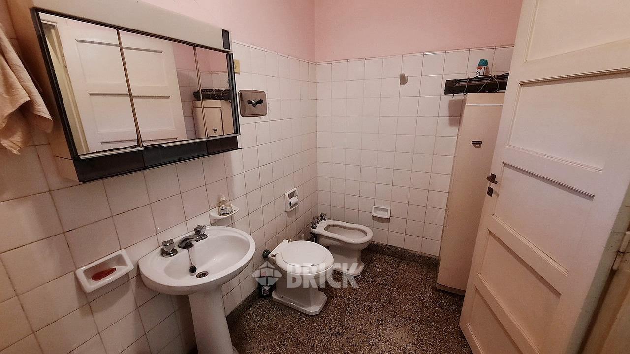 Foto de CASA TIPO CHALET COLONIAL EN ESPECT LOTE DE 20X35.35 MTS - 707 M2 DE, imagen 1