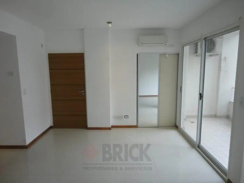 SEMIPISO DIVISIBLE EN ACHAVAL AL 300 - IMPECABLE BALCON TODO SOL APTO PROFESIONAL 4