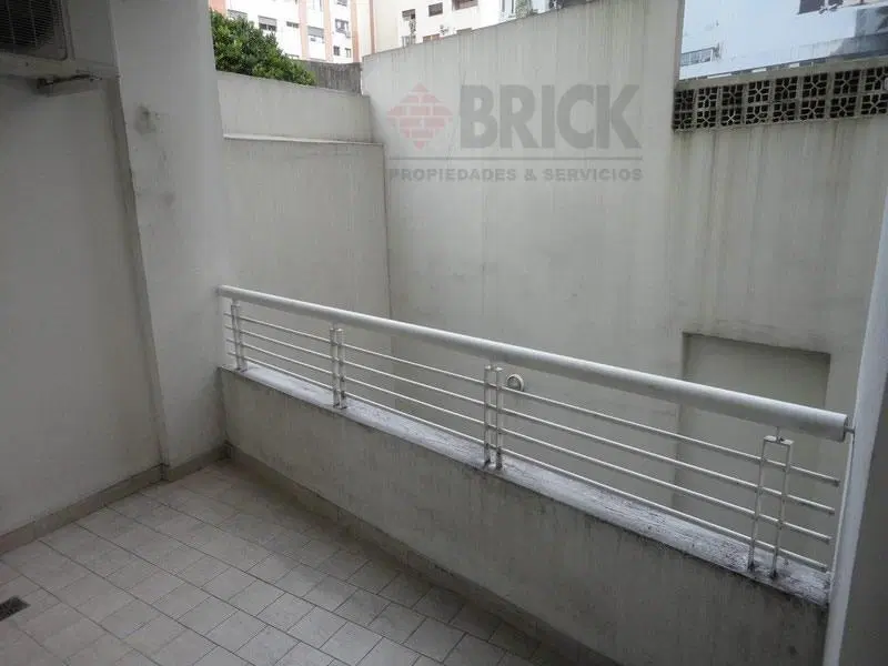 SEMIPISO DIVISIBLE EN ACHAVAL AL 300 - IMPECABLE BALCON TODO SOL APTO PROFESIONAL 8