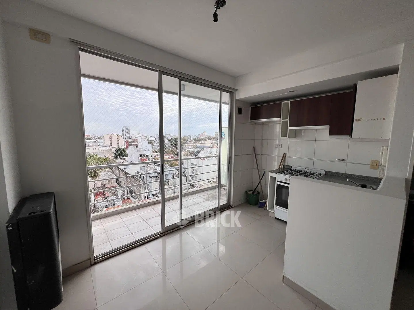 CARACAS Y AV. GAONA - 12 AÑOS CONTRAFRENTE 40 M2 BALCON V/ABIERTA TODO SOL TODO EXTERNO 2