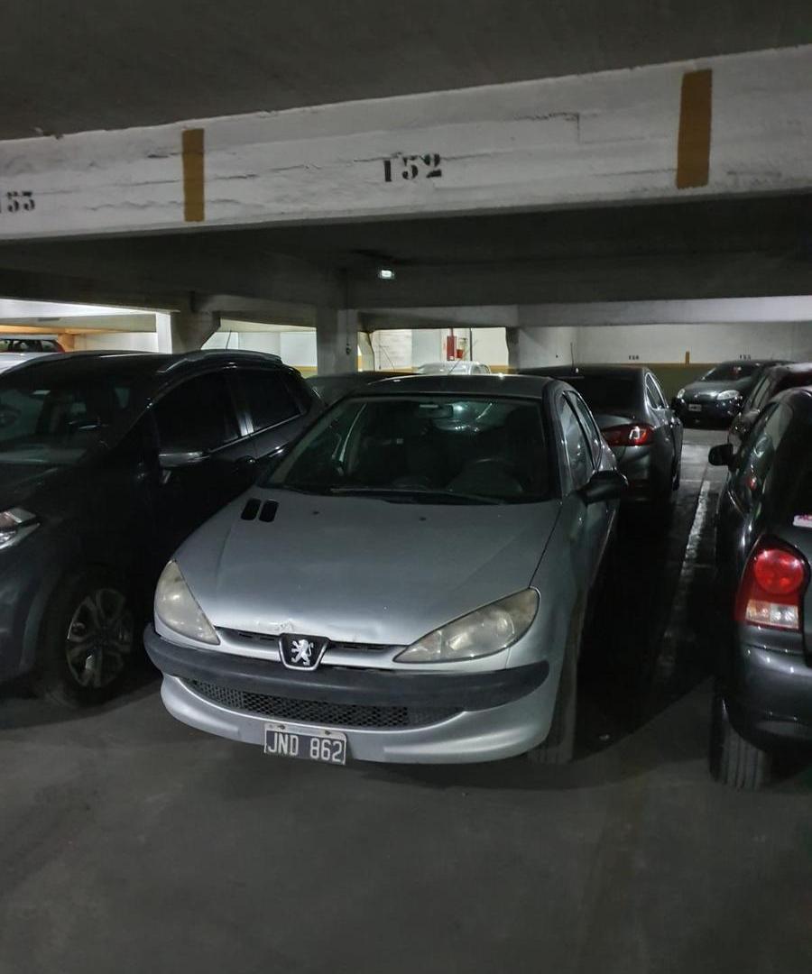 Foto de 5 COCHERAS FIJAS CUBIERTAS EN AV. RIVADAVIA Y AV. BOYACA - 11 M2 CADA, imagen 5
